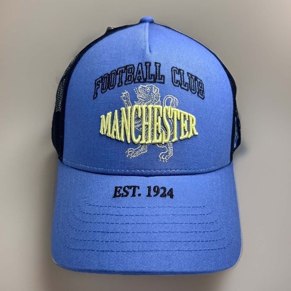 Manchester United Trucker Hat – Umbro Brand‎ New w/ Tag – Adjustable Snapback 🧢
